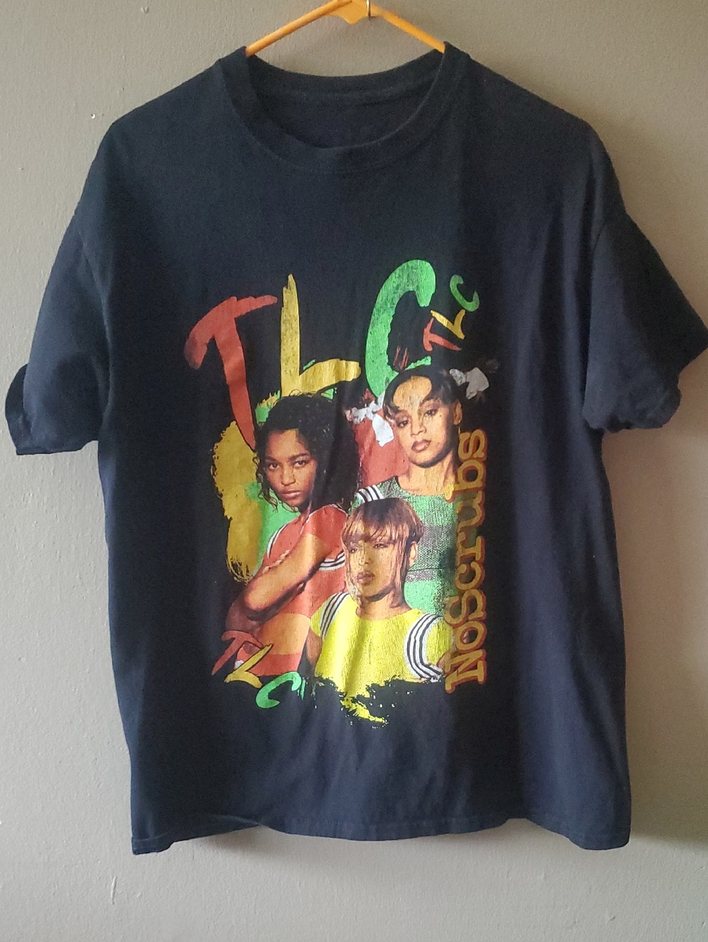 TLC Black Short-Sleeve Graphic Tee with Multicolor Pop Art Vingage Y2k